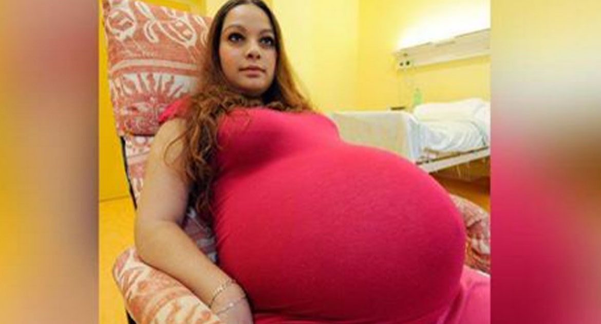 She Is Pregnant With Her Countrys First Naturally Conceived