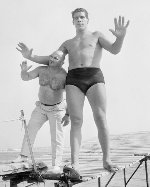 andre-the-giant-at-age-19