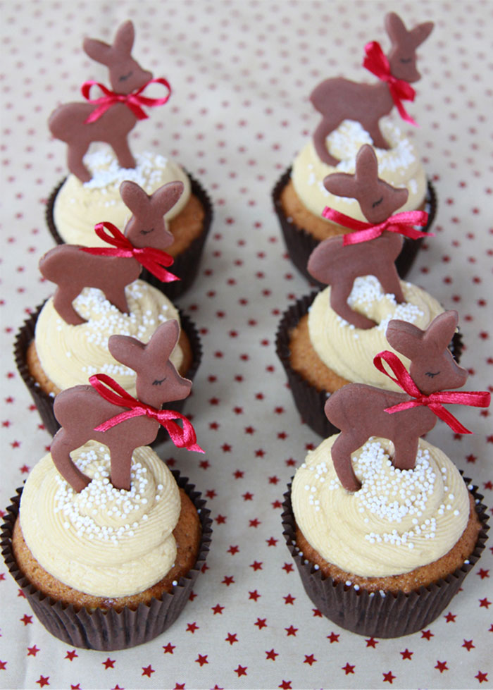 creative-holiday-cupcake-recipes-295-5a2e8a24842ab__700