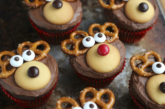 creative-holiday-cupcake-recipes-244-5a2e801e0442c__700