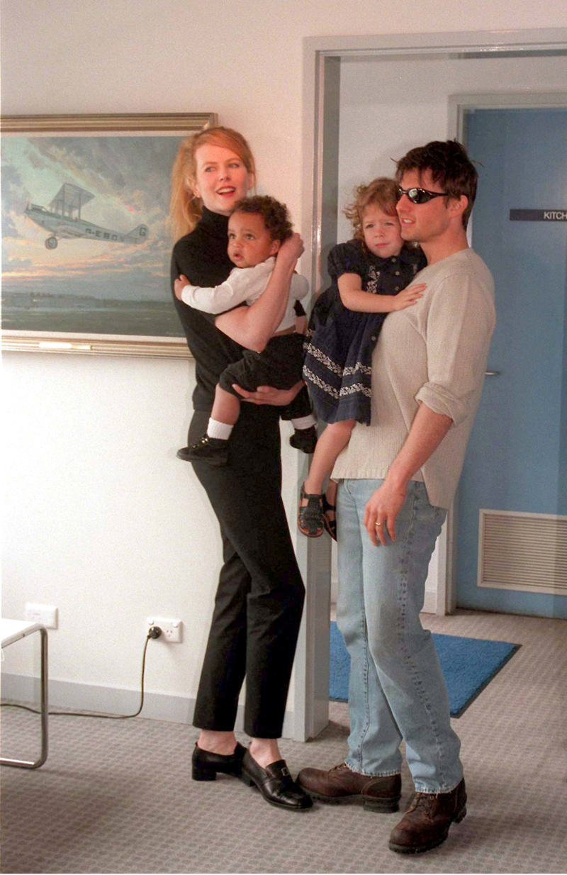 Nicole Kidman And Tom Cruise With Children