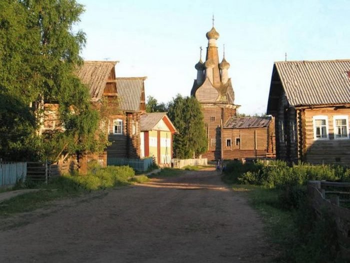 sravnenie_russkix_i_evropejskix_dereven_dejstvitelno_mozhet_vyzvat_silnye_emocii_ved_v_kazhdoj_iz_nix_otrazhaetsya_unikalnaya_kultura_tradicii_i_obraz_zhizni__toppositiv_ru-14